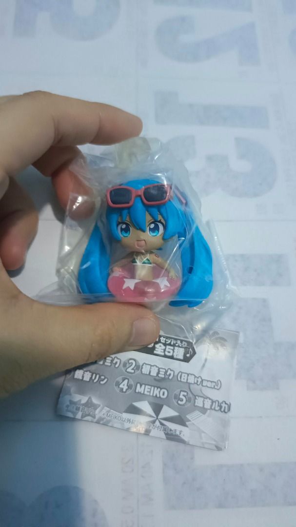 Hatsune Miku (Sunburn Version) chibi figure (Category: Figurines & Statues) located in Legazpi City. Submitted by hobbeecombsshoppu (Listing ID 1471182913, Image 1). Description: Vocaloid Gachapon series (no egg but sealed with papers) Let's Play in the Pool last price posted payment Gcash or Maribank shipping J&T (starts at 75 for NCR).