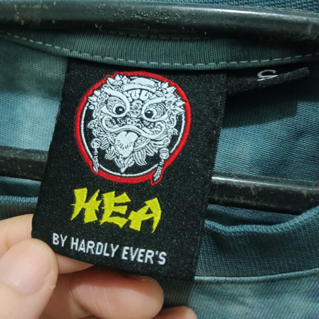 HEA Tie Dye Shirt (Category: Shirts) located in Caloocan City. Submitted by jaychingsss (Listing ID 1471257116, Image 3). Description: HEA Tie Dye Shirt - 100 20x25 No issue Complete Tags NEED WASH.
