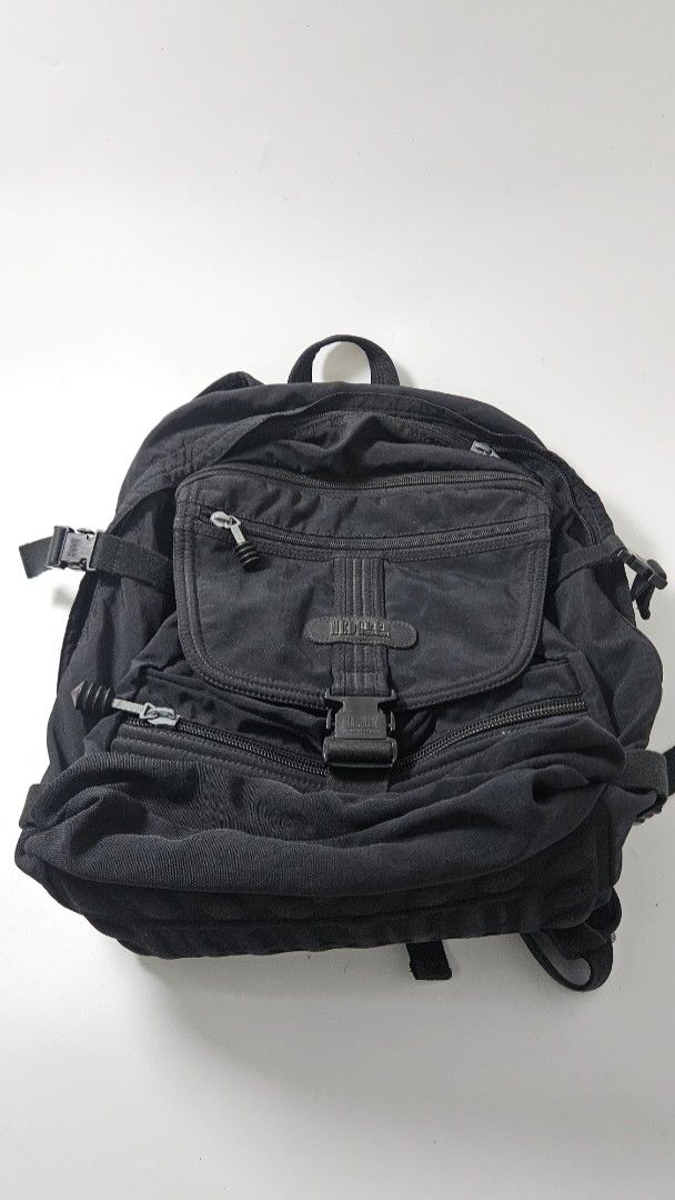 Hedgren Urban Gear Black Backpack E305592 (Category: Backpacks) located in Alfonso. Submitted by jbcamet (Listing ID 1471240832, Image 1). Description: - Brand: Hedgren Urban Gear - Color: Classic Black - Model Number: E305592 (stamped on metal plate) - Storage: Multiple exterior zip compartments and secure buckle front pocket - Comfort: Textured back panel with padded ergonomic shaping - Build: Durable fabric construction with heavy-duty zippers