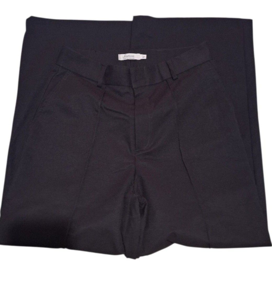 High Waist Wide Leg Trouser (Category: Jeans) located in Quezon City. Submitted by berns_1014 (Listing ID 1471126150, Image 1). Description: soft denim.