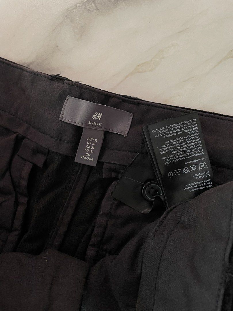 H&M Men Black Corduroy Pants (Category: Jeans) located in Baguio. Submitted by mamamyah (Listing ID 1471158747, Image 3). Description: H&M Black corduroy trousers Slim fit US 31 / EUR 31.