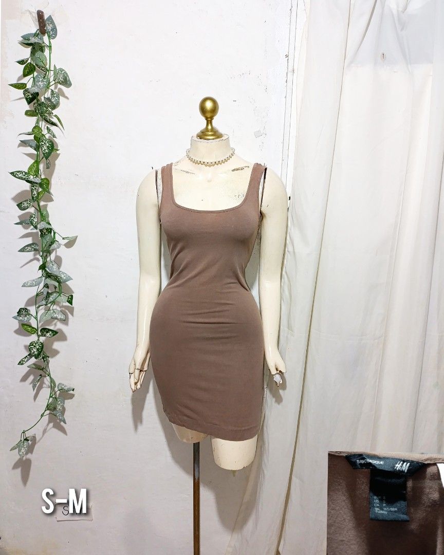 H&M brown sando dress (Category: Dresses) located in Pateros City. Submitted by amj_amj (Listing ID 1471150357, Image 1). Description: .