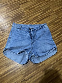 (Category: ) located in . Submitted by ellieeeeee0293929 (Listing ID 1471122053, Image 1). Description: .