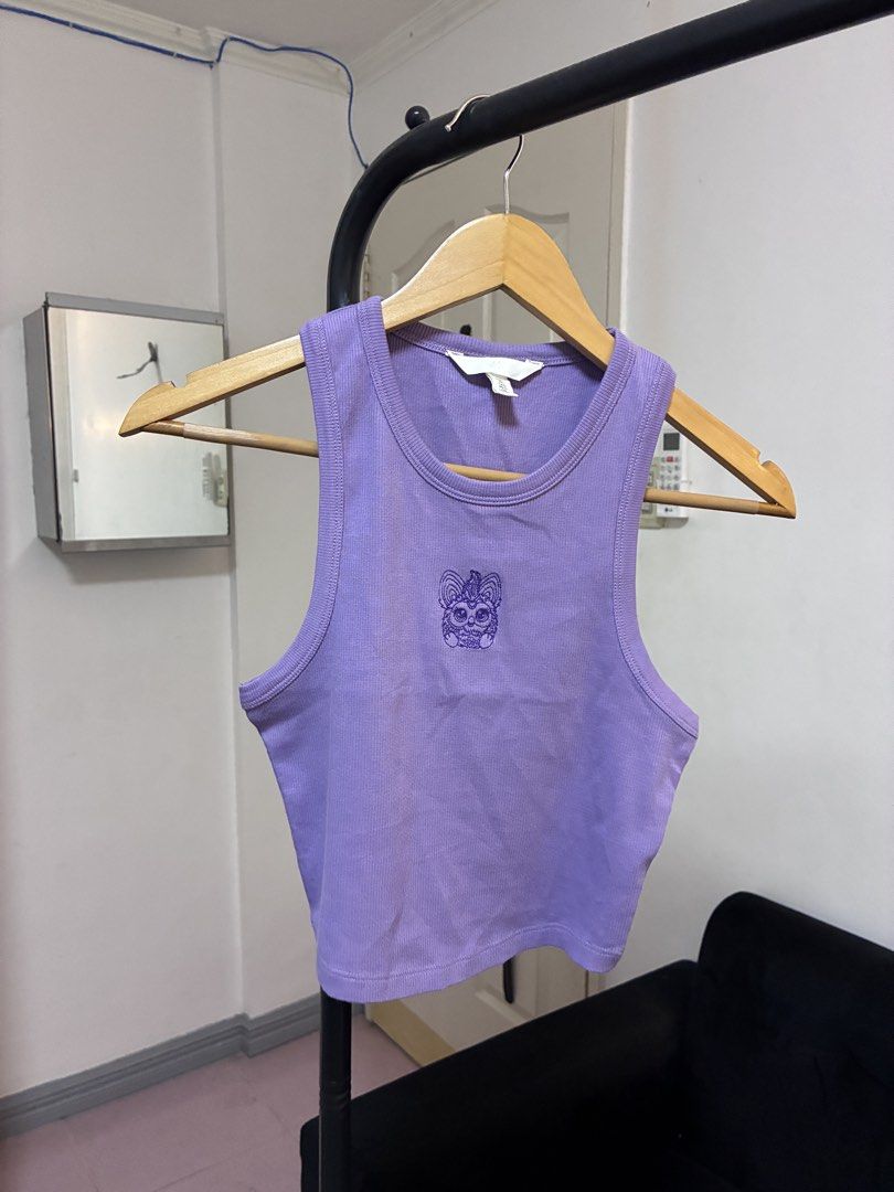 H&M embroidered top S-M (Category: Sleeveless) located in Manila. Submitted by jdjdnxei (Listing ID 1471151917, Image 1). Description: large on tag but fits small-med.