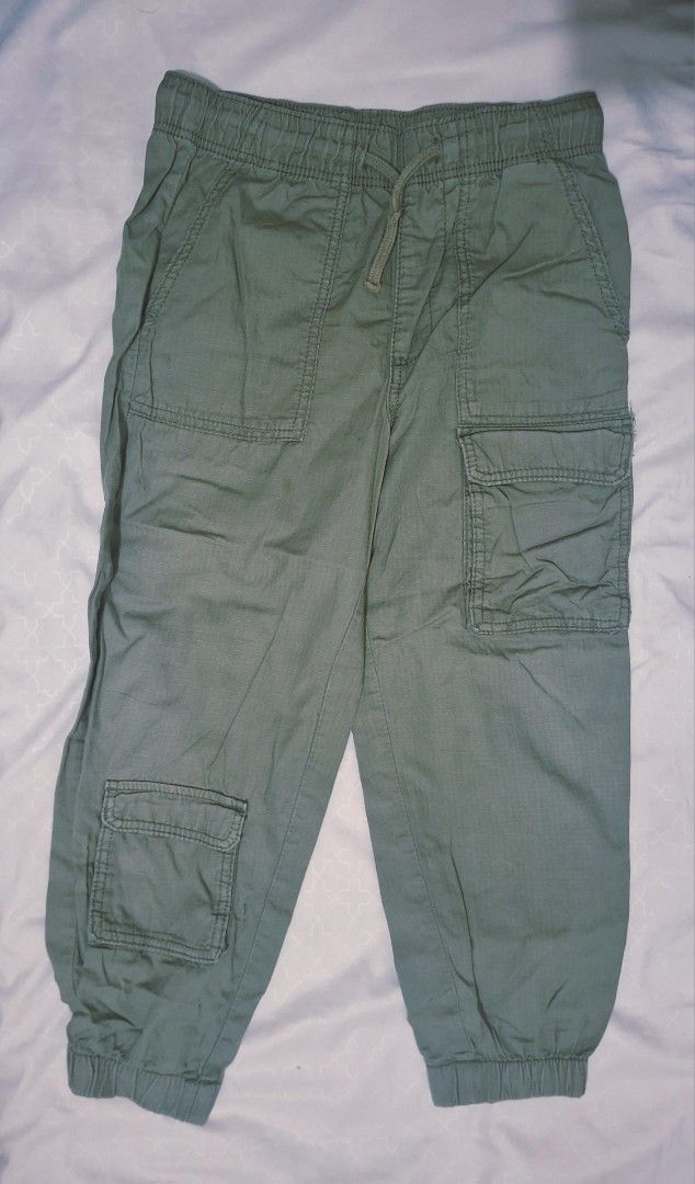 H&M Green Cargo Jogger Pants with Drawstring Waist (Category: Babies & Kids Fashion) located in Tarlac. Submitted by littlem0mi (Listing ID 1471142214, Image 1). Description: my son's outgrown clothes waist 24 inches length 26 1/2 inches MOP gcash (payment first) MOD j&t/LBC (shouldered by buyer.