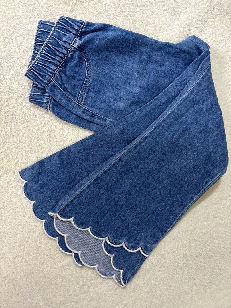 H&M jeans for girls (Category: Babies & Kids Fashion) located in Angeles City. Submitted by my_little_one_ph (Listing ID 1471237218, Image 1). Description: H&M Kids Original Lightly used Size 5-6.