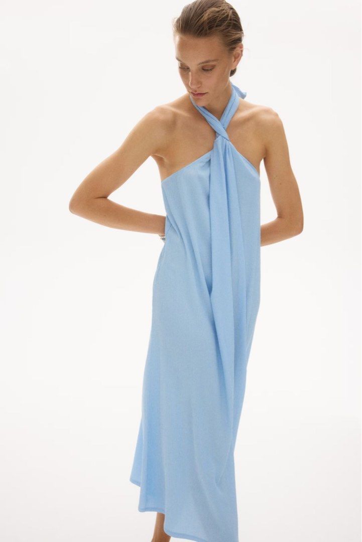 h&m light blue tie-up dress (Category: Dresses) located in Manila. Submitted by addupmylove (Listing ID 1471124570, Image 3). Description: h&m baby blue dress - only worn once! - tag is S, but fits medium-semi large frames as well! - dress is flowy and backless.