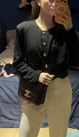 H&M Soft Cropped Blazer (Medium) (Category: Coats, Jackets and Outerwear) located in Batangas. Submitted by essir (Listing ID 1471215967, Image 2). Description: used once lang sa HK size medium.