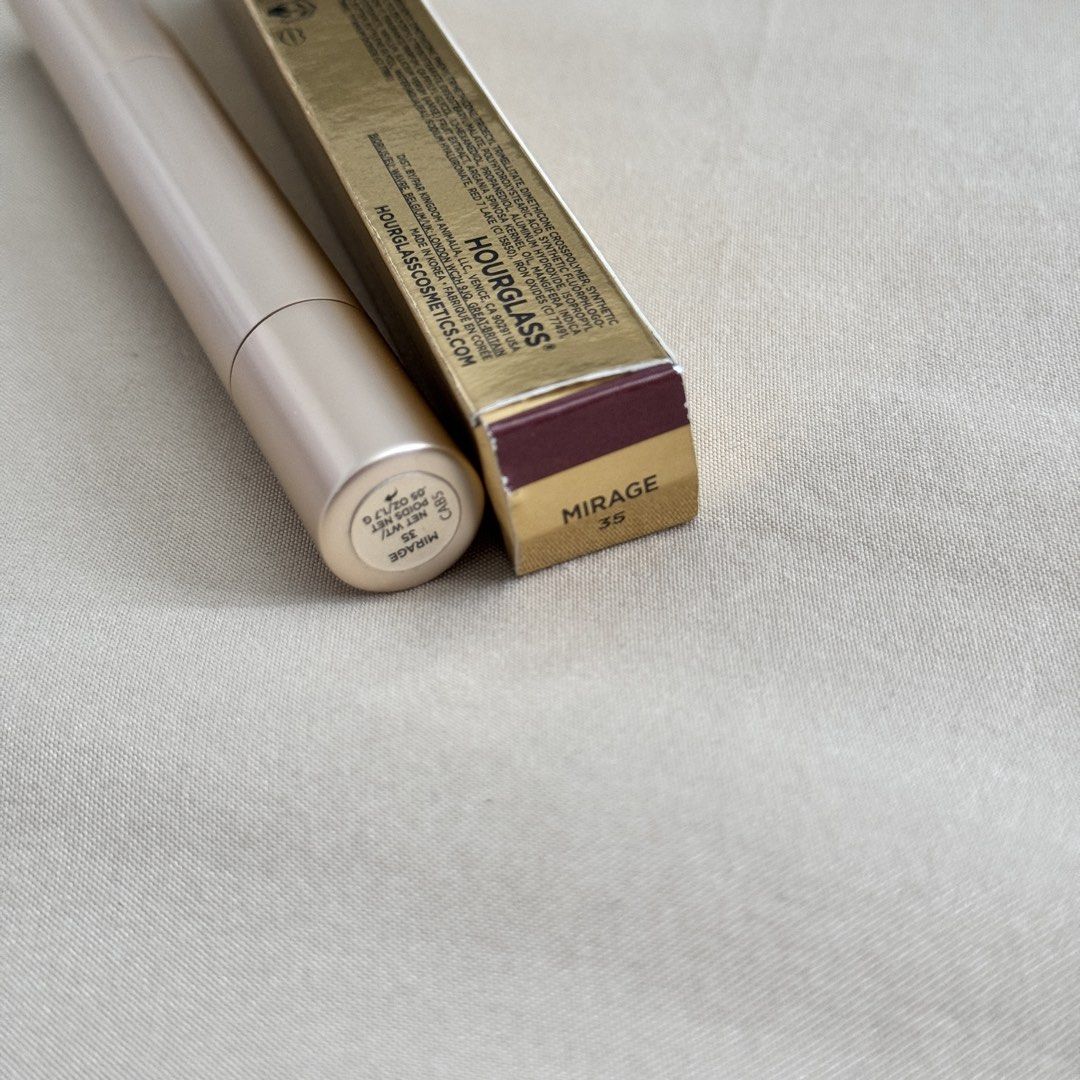Hourglass Phantom Glossy Balm Mirage 35 (Category: Makeup) located in Binan City. Submitted by seoulbeauty_cart (Listing ID 1471185353, Image 2). Description: - Product: Hourglass Phantom Volumizing Glossy Balm (swatched only) - Shade: Mirage 35 - Size: 0.05 oz / 1.7 g (net weight) - Condition: Brand new, unused, in original gold box - Packaging: Twist-up metallic pen - Inclusions: Includes original instruction pamphlet - Guaranteed authentic and