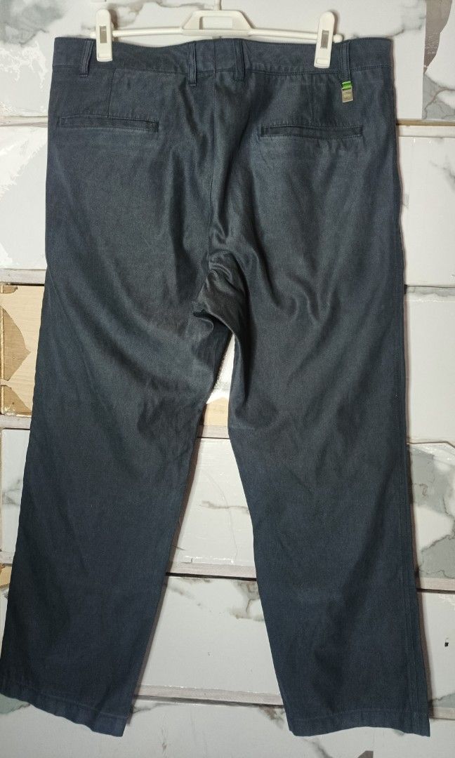 HUGO BOSS CHINO PANTS 36 (Category: Chinos) located in Quezon City. Submitted by ahyaladyblue (Listing ID 1471199536, Image 2). Description: .
