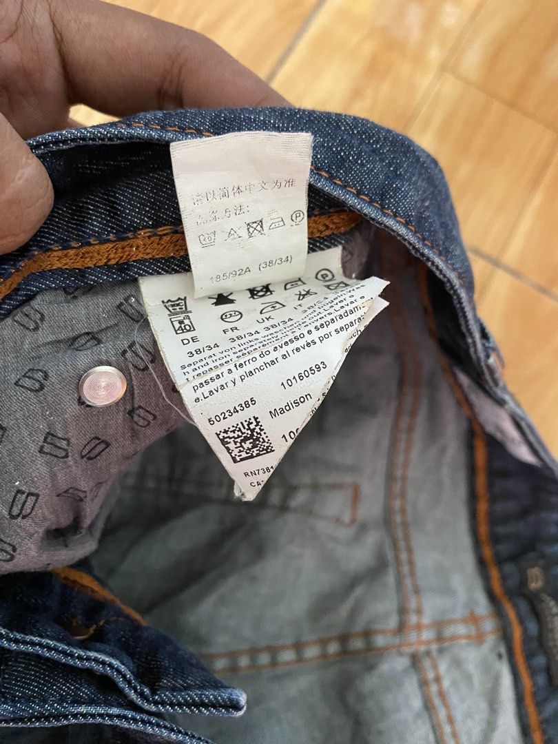 Hugo Boss Selection (Category: Jeans) located in Bato. Submitted by itsmethriftlist (Listing ID 1471192748, Image 3). Description: Size 36 Dimes :W36L39 .