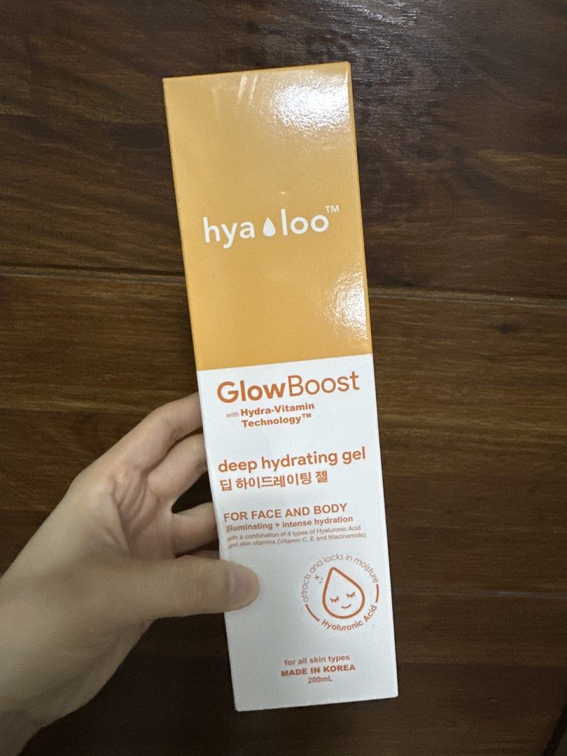 Hya Loo Glow Boost Deep Hydrating Gel 200ml (Category: Face Care) located in San Juan City. Submitted by declutterwithxz (Listing ID 1471154913, Image 1). Description: - Authentic Hya Loo Glow Boost Deep Hydrating Gel - Size: 200ml bottle (Face & Body formula) - Condition: Brand new, still sealed in original box - Origin: Made in Korea - Key Ingredients: 4 types of Hyaluronic Acid, Vitamin C, Vitamin E, and Niacinamide - Benefits: Delivers intens