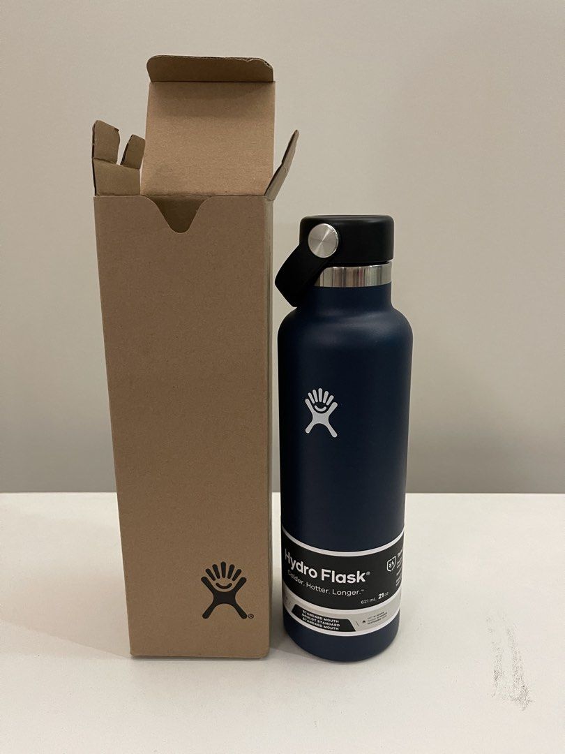 Hydro Flask Standard Mouth 21oz Water Bottle (Category: Water Bottles & Tumblers) located in Quezon City. Submitted by bravehorse_f1f6d5 (Listing ID 1471284459, Image 1). Description: - Brand: Hydro Flask Standard Mouth - Capacity: 21 ounces - Color: Dark Blue - Condition: Brand new with tag still attached, includes original box - Features: TempShield insulation keeps drinks cold or hot for hours - Best for: Daily commutes, gym sessions, and outd