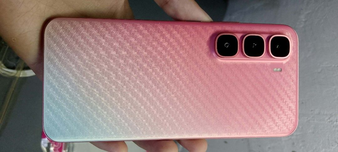Infinix Hot 60 Pro Plus (Category: Android Others) located in Mandaluyong City. Submitted by cruzaron0831 (Listing ID 1471126289, Image 2). Description: ​Infinix Hot 60 Pro+ ​For Sale or Swap Infinix Hot 60 Pro+ 8+8 / 256GB ​Specs: 📱 6.78" 1.5K Curved AMOLED Display 144Hz refresh rate (Gorilla Glass 7i) 📸 50MP Sony IMX882 Main Camera 🤳 13MP Selfie Camera with Dual Flash ⚡ MediaTek Helio G200 Processor (6nm) 🔋 5160mAh Battery ⚡ 45W Fast Charge
