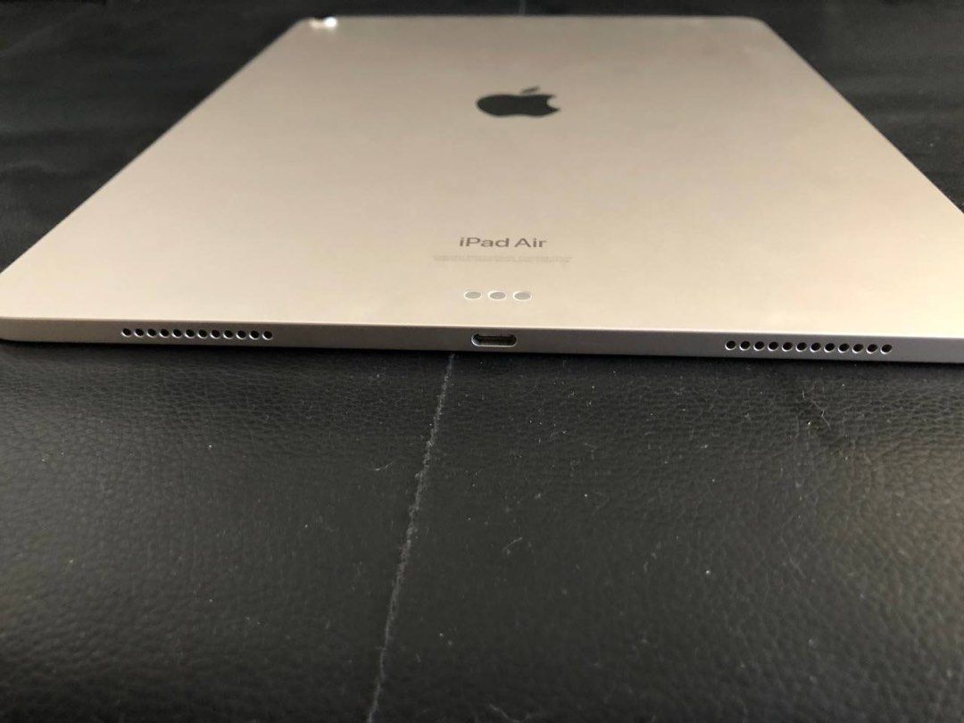 Ipad 6th Gen M2 13inch 256gb Starlight (Category: iPad) located in Caloocan City. Submitted by jinsplayground (Listing ID 1471158771, Image 3). Description: - Model: iPad Air 6th Generation (M2 chip) - Screen Size: 13-inch Liquid Retina display - Storage Capacity: 256GB - Color: Starlight - Condition: Excellent, well-maintained with clean exterior and camera lens - Shipping: Fee will be charged to the buyer - Payment: I dont do COD po, 50%dp or f