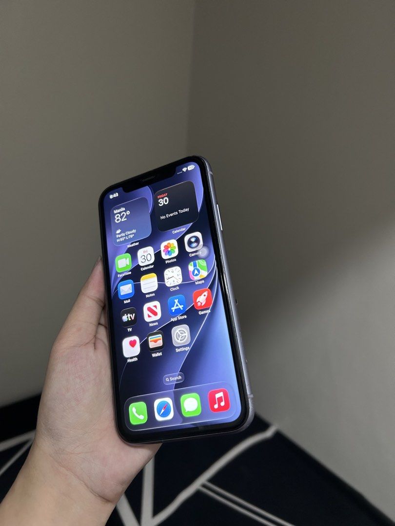 iPhone 11 64gb - All working (Category: iPhone 11 Series) located in Manila. Submitted by maddi.cade (Listing ID 1471252800, Image 2). Description: Hello! Selling Apple iPhone 11 - Storage: 64GB - Battery Health: 63% - Camera : Super linaw - No history of repair (original all parts) check & reset all u want - Open line (any sim) Condition: All working, smooth, face id & truetone are still working Unit & Case Open for swap - Meetup Location: Manda