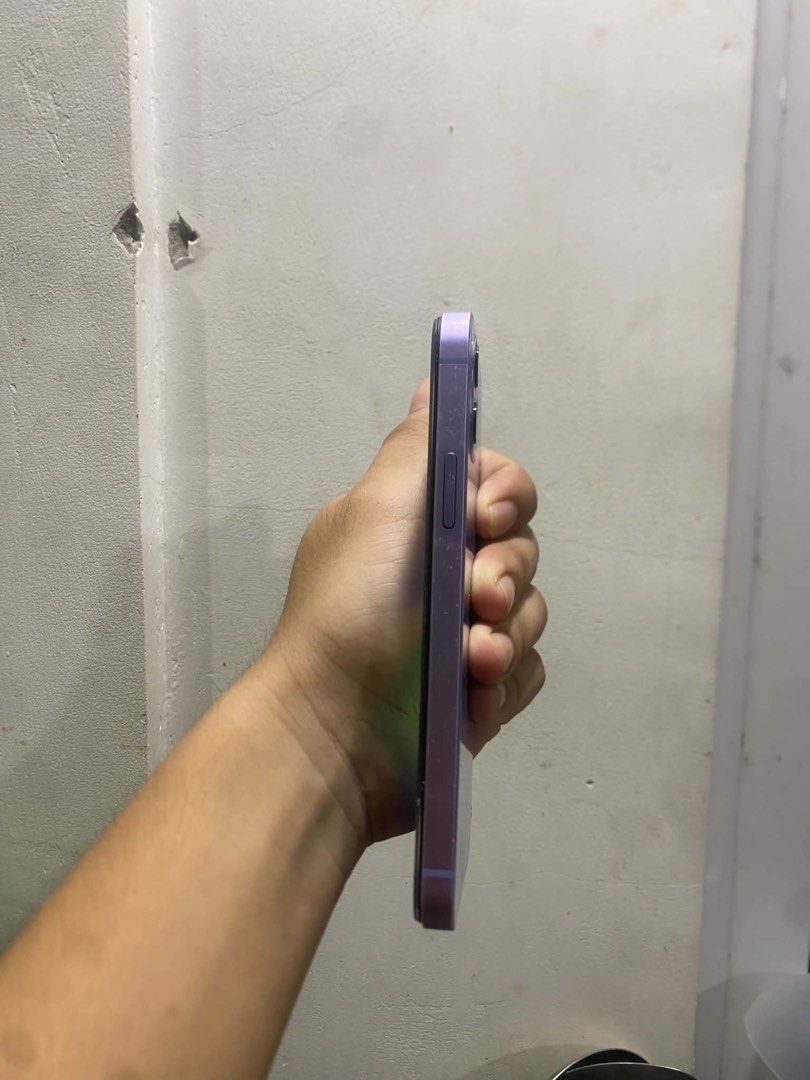 iphone 12 128gb (Category: iPhone 12 Series) located in San Mateo. Submitted by rosefinds.ph (Listing ID 1471285827, Image 3). Description: iphone 12 128gb ₱8,500 100% batt replaced gx oled display working truetone & face id unli reset any sim cases .