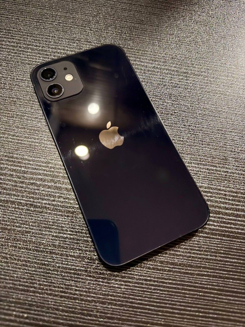 iphone 12 256GB Factory Unlocked (Category: iPhone 12 Series) located in Las Pinas. Submitted by traderzens (Listing ID 1471273710, Image 1). Description: PLEASE READ/BASAHIN MUNA SELLING AS IS 9000 FIX 📱 iPhone 12 5G | 256GB | FU ANY SIM • BH 100% (Genuine) • OLED Replacement Screen w/ True Tone ✅ • NO iCloud ✅ • Inclusions: Unit, Cord & Case ONLY 8.5/10 Physical Condition – signs of use/slight paint chips ⚠️ Issues: • FACE ID working, it can r