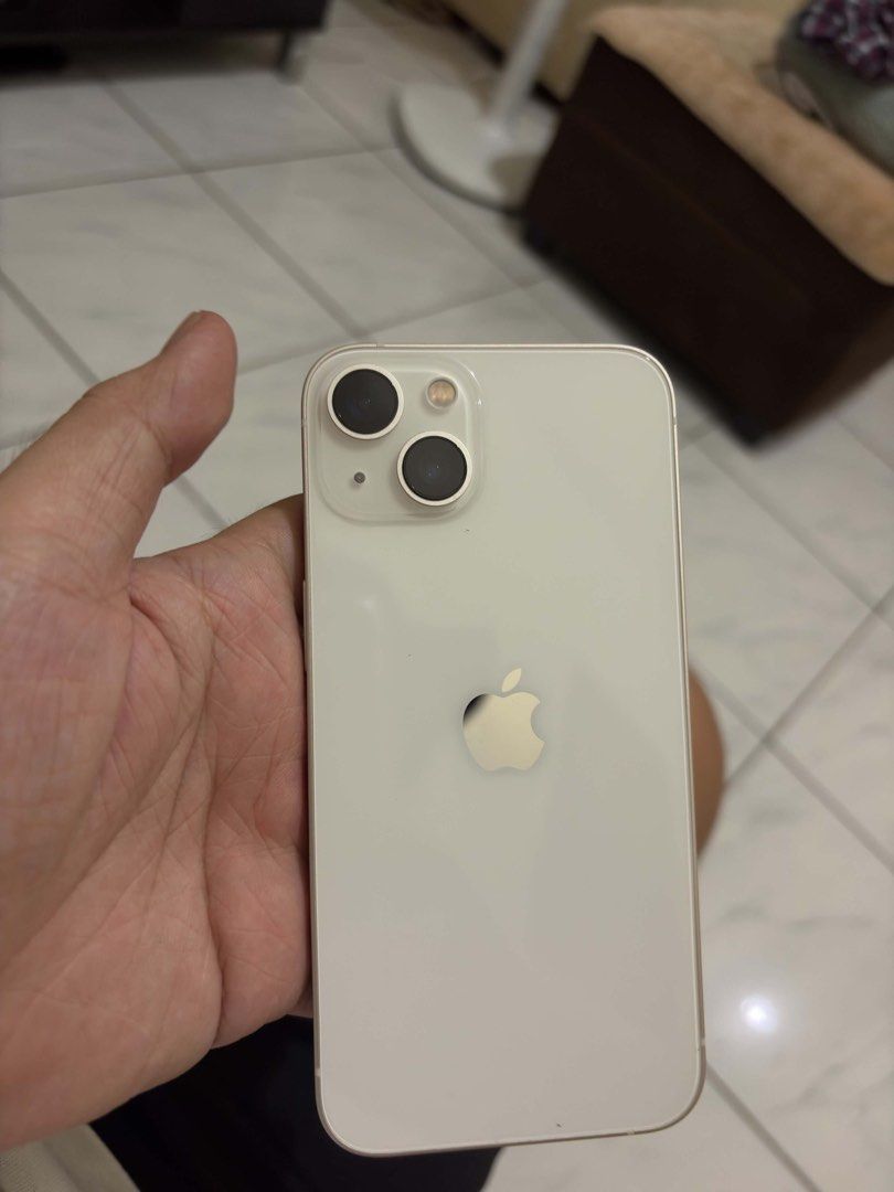 Iphone 13 128 gb (Category: iPhone 13 Series) located in Las Pinas. Submitted by dnlcsantiii (Listing ID 1471249232, Image 1). Description: Selling Iphone 13 128 gb Globelocked; 100 batt health Warranty until sept 2027 with box cord and case loc: las piñas.