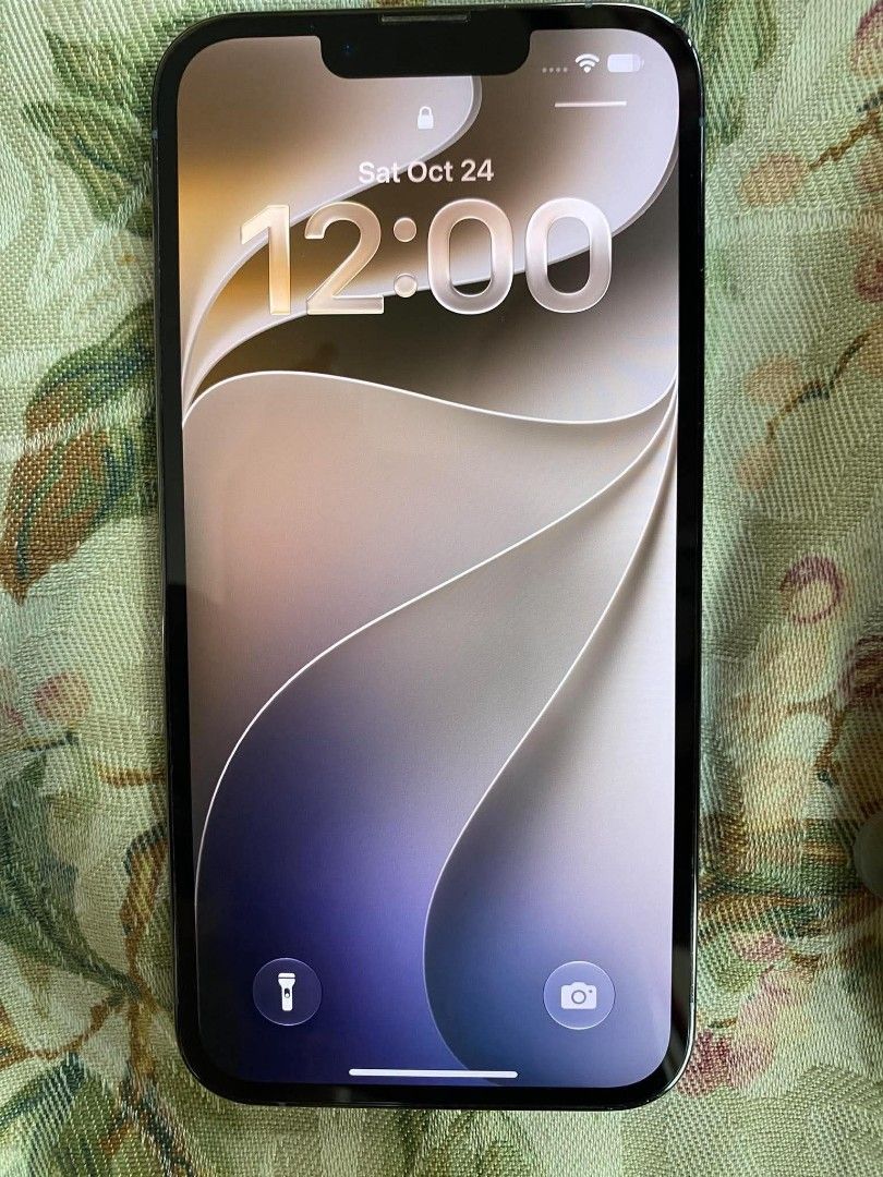 Iphone 13 pro (Category: iPhone 13 Series) located in Iloilo. Submitted by lennox_finds (Listing ID 1471136877, Image 2). Description: UNIT AND BOX ONLY.