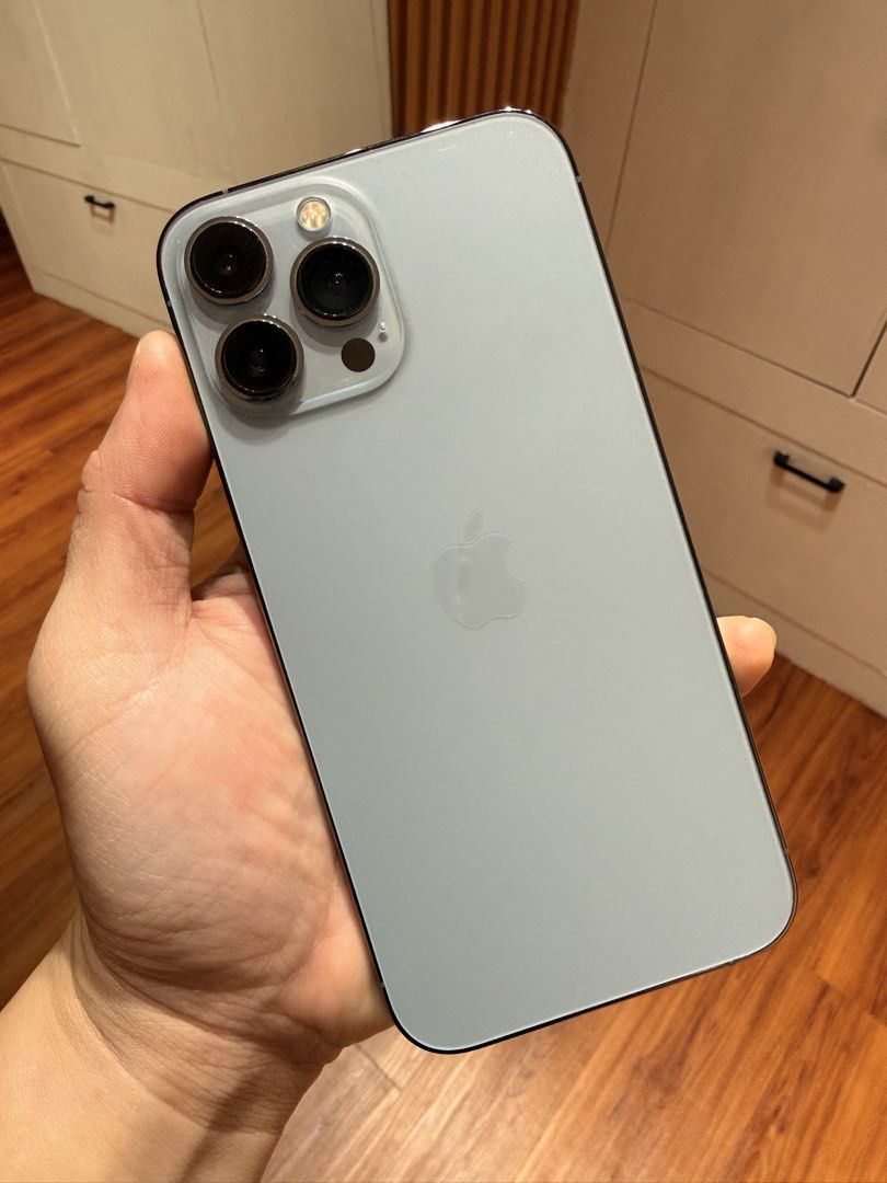 Iphone 13 Pro Max - Sierra Blue (Category: iPhone 13 Series) located in Manila. Submitted by noblestone-f8c154 (Listing ID 1471256263, Image 1). Description: For sale: iPhone 13 Pro Max Sierra Blue 256gb Openline 80% battery health With: Box,Case,Lightning Cable No issue Never been open/repair For meet up: Siena College or TIP manila.