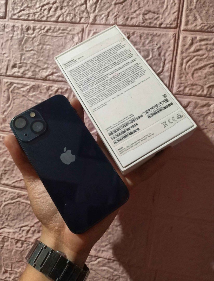 Iphone 13mini (Category: iPhone 13 Series) located in Valenzuela. Submitted by prelovedthatshi (Listing ID 1471236691, Image 2). Description: iPhone 13 mini 128gb Zp/A variant 100%bh newly replaced verified battery (no unknown parts) super kunat! All working! Unli check! Unli reset! With orig box same emei, orig adapter from Apple and high quality case from Agoda worth 600+. Full tempered nadin and may lens protector nadin. Gagamitin nalang🥰 Rus