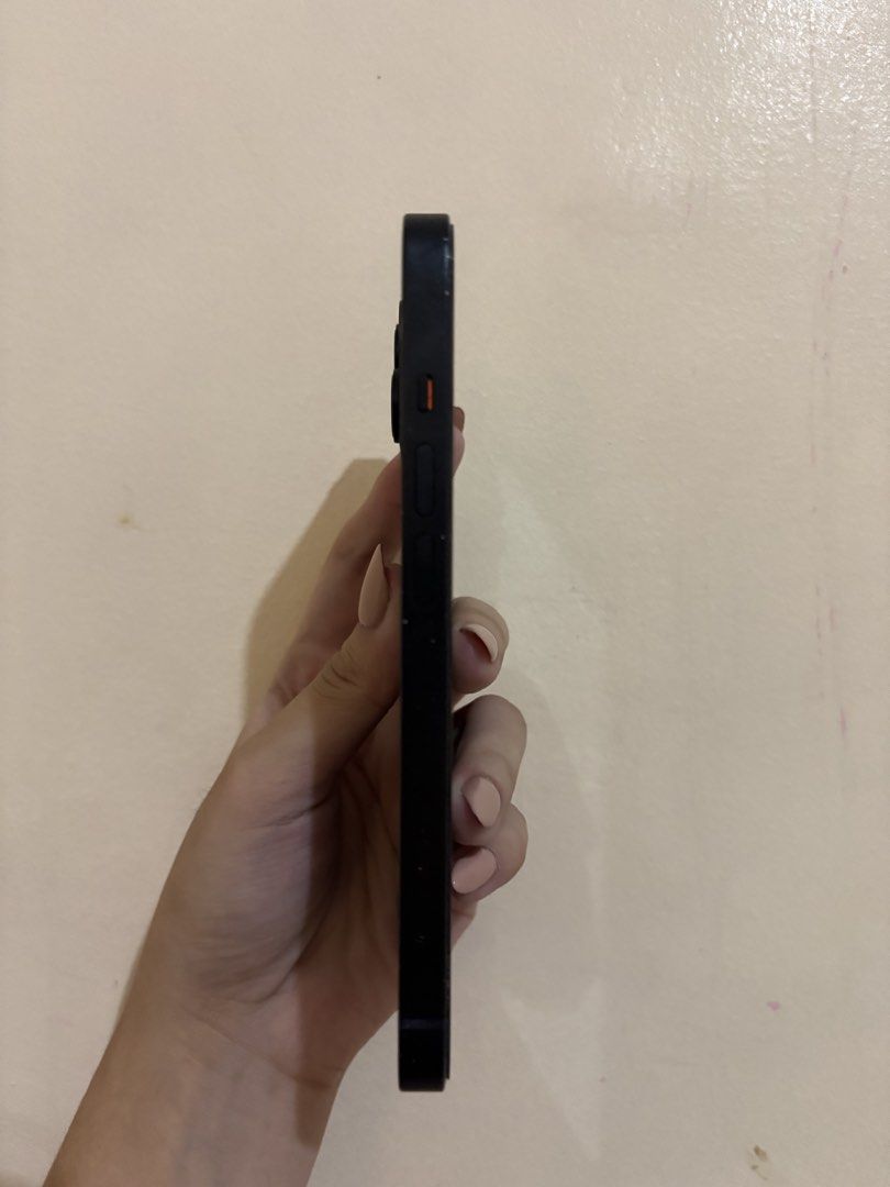 iPhone 14 128GB Midnight | JA Variant | Open Line (Category: iPhone 14 Series) located in Manila. Submitted by preloved.by.ivy (Listing ID 1471241468, Image 3). Description: Specifications: * 128GB storage * JA variant (Japan) * Open line / Factory unlocked * 78% battery health * Original battery * No repair history Condition: * Has dents, paint chips, and scratches due to usage * LCD in good condition * Face ID working * True Tone working * Came