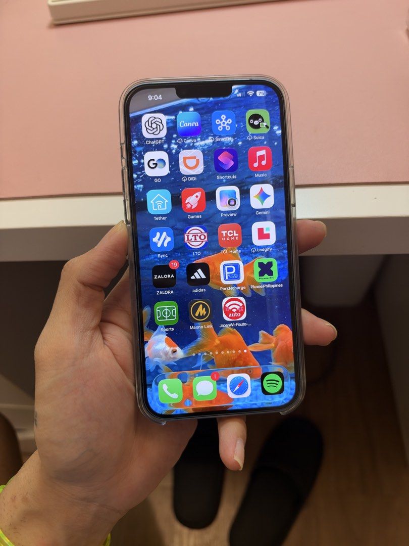 iPhone 14 Plus (128GB, Blue) (Category: iPhone 14 Series) located in Paranaque City. Submitted by jangmanwol00 (Listing ID 1471251473, Image 1). Description: rfs: upgrading kakapalit lang ng battery (replaced with yoobao best replacement battery) no issues aside sa discoloration sa camera lens unit and case only.