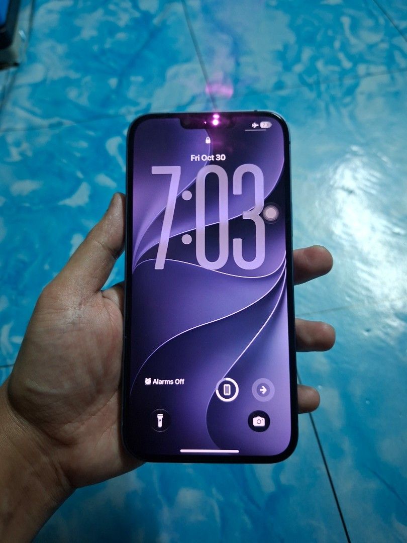 iPhone 14 Plus (Category: iPhone 14 Series) located in Quezon City. Submitted by minimalist.man (Listing ID 1471228393, Image 1). Description: 24,999php (Offer lang ng makatarungan na LAST PRICE) iPhone 14 Plus Factory unlock 256GB storage Face ID/True Tone working 100% Battery health Blue color Unit w/ cases and lightning charger Shell visayas avenue meet up.