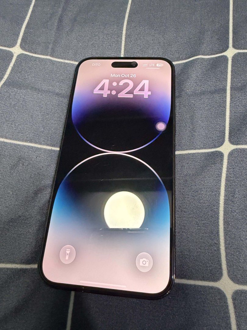 IPHONE 14 PRO MAX (Category: iPhone 14 Series) located in Manila. Submitted by zmsalonga (Listing ID 1471293345, Image 1). Description: PWEDE SA MAARTE COMPLETE BOX WITH ORIGINAL CHARGER NO ISSUE OR HISTORY OF REPAIR.