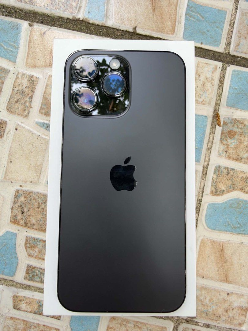 iPhone 14 Pro Max 256gb Factory Unlocked (Category: iPhone 14 Series) located in Binan City. Submitted by zel.escapist (Listing ID 1471163935, Image 2). Description: Good as new With box and manuals ( Same IMEI ) Any sim will do 78% Battery Health Pm for more info.