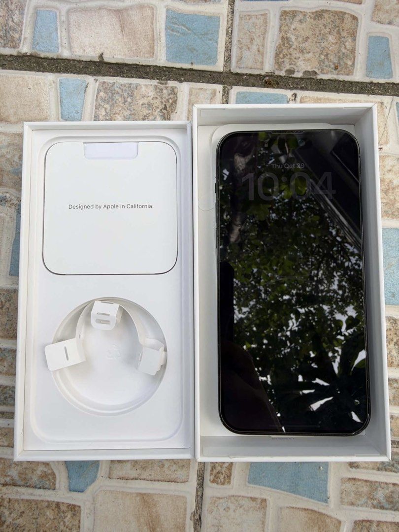iPhone 14 Pro Max 256gb Factory Unlocked (Category: iPhone 14 Series) located in Binan City. Submitted by zel.escapist (Listing ID 1471163935, Image 1). Description: Good as new With box and manuals ( Same IMEI ) Any sim will do 78% Battery Health Pm for more info.