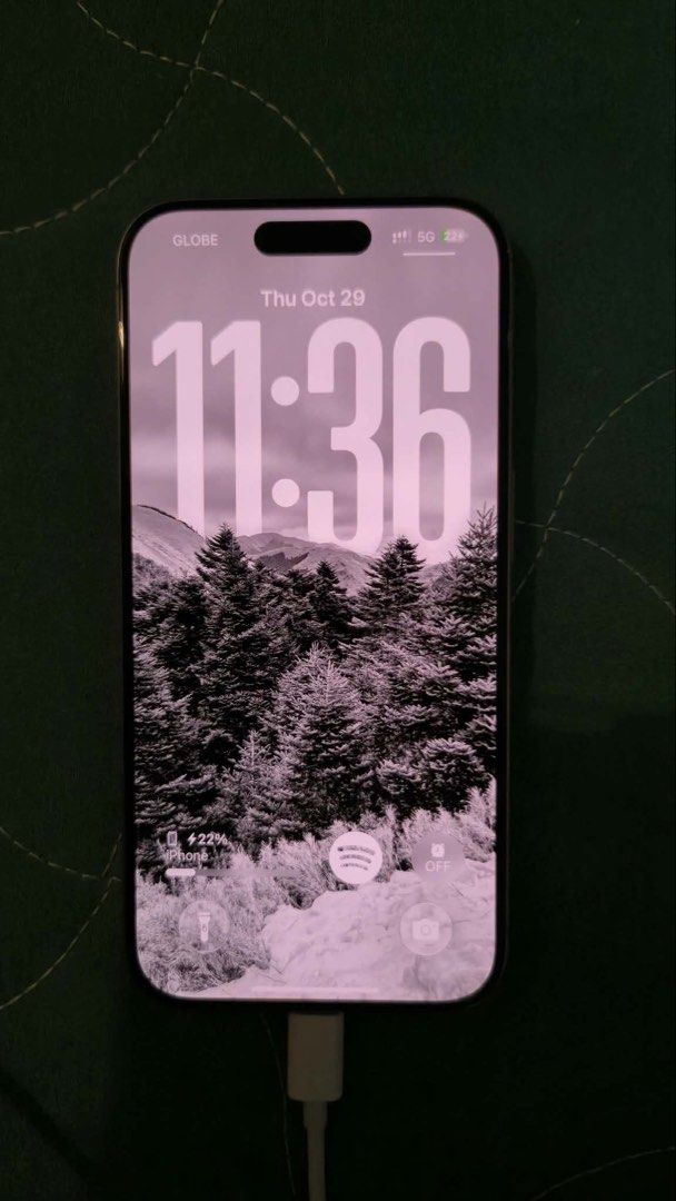 IPHONE 15 PRO - 128GB 79% (Category: iPhone 15 Series) located in Manila. Submitted by declutterly0811 (Listing ID 1471159362, Image 2). Description: IPHONE 15 PRO 128GB - Natural Titanium ISSUE: - Screen Scratches (As seen on picture) - 79% Battery Health - Camera Unknown part, na-flag siya as unknown after updating from IOS 18.7 to IOS 26 COMES WITH: - Original Box - Original Receipt from The Loop Best meetup.