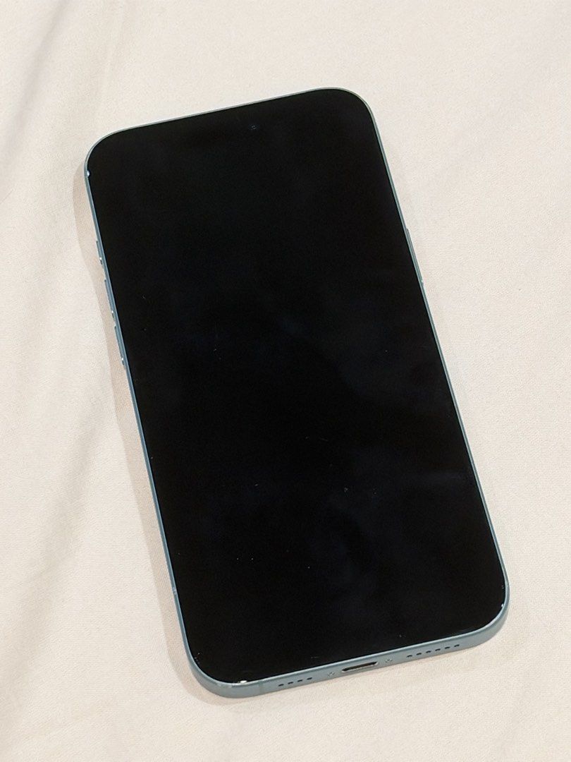 iPhone 16 Plus (256GB) (Category: iPhone 16 Series) located in Makati City. Submitted by janine.ar (Listing ID 1471148553, Image 2). Description: iPhone 16 Plus, 256 GB TEAL 95% battery health Bought Oct 2025 Atleast 5 phone casings No software issue, but with scratches RFS: upgrade.