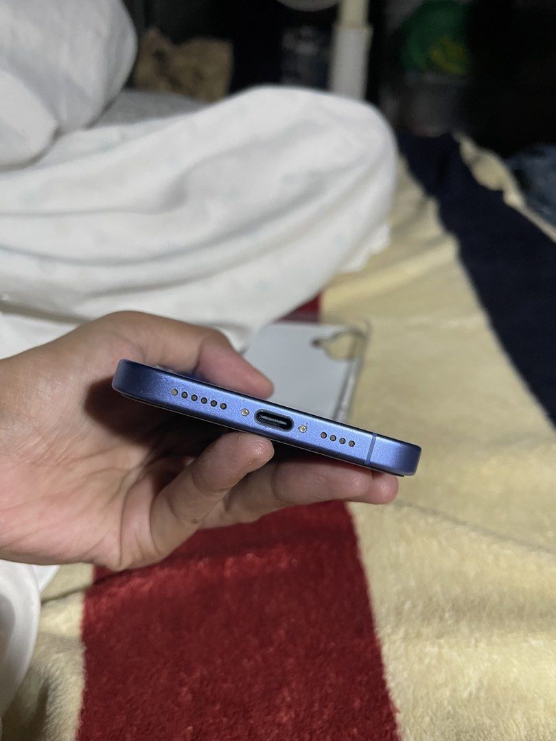 IPHONE 16 PLUS 256GB (Category: iPhone 16 Series) located in Paranaque City. Submitted by ariescalos58073 (Listing ID 1471286287, Image 2). Description: ISSUE DENTS THE REST GOODS NA PARANAQUE LOCATION.