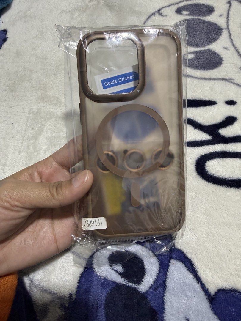 iPhone 16 pro Case (Category: iPhone 16 Series) located in Caloocan City. Submitted by mima_mhary (Listing ID 1471193307, Image 1). Description: 200 for take all.