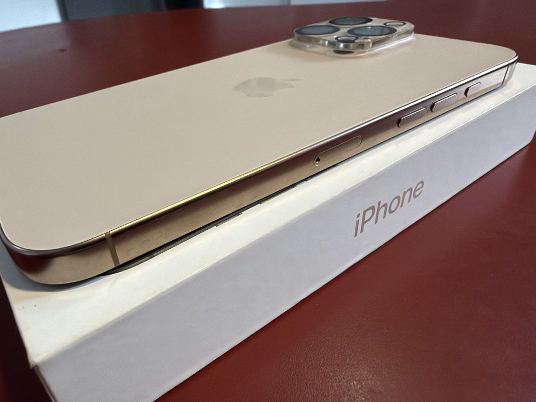 Iphone 16 Pro Max 256G (Category: iPhone 16 Series) located in Tagaytay City. Submitted by jrl25 (Listing ID 1471120094, Image 2). Description: Selling my Iphone 16 promax - 256gig - no scratches or dents - super kinis - complete with box - 92% Battery Health - factory Unlocked RFS- already have another unit Meet up Dasmarinas, Tagaytay, Silang, Makati, Alabang, Lipa area.