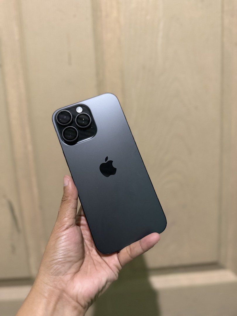 Iphone 16 Pro Max 256GB FU (Category: iPhone 16 Series) located in Santa Rosa. Submitted by superabby1993 (Listing ID 1471150810, Image 2). Description: - Model: iPhone 16 Pro Max - Storage: 256GB - Status: Factory Unlocked (FU) - Battery Health: 87% (Cycle Count: 797) - Condition: Well-maintained, comes with original box - Meet-up Location: Sta. Rosa de Lima Parish, Sta. Rosa, Laguna.
