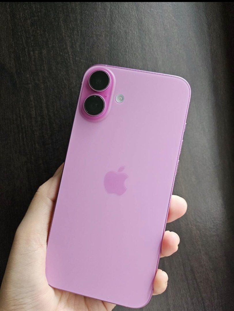 iPhone 16plus 256gb Globelocked (Category: iPhone 16 Series) located in Manila. Submitted by atisayra (Listing ID 1471150628, Image 1). Description: - Model: iPhone 16 Plus - Storage: 256GB - Color: Pink (Aesthetic and stylish design) - Condition: Excellent physical condition with clean sides and back (Layered condition 7) - Battery Health: 91% with normal performance - Location: Available for meetup at Trees Residences, Quezon City -Unit and box