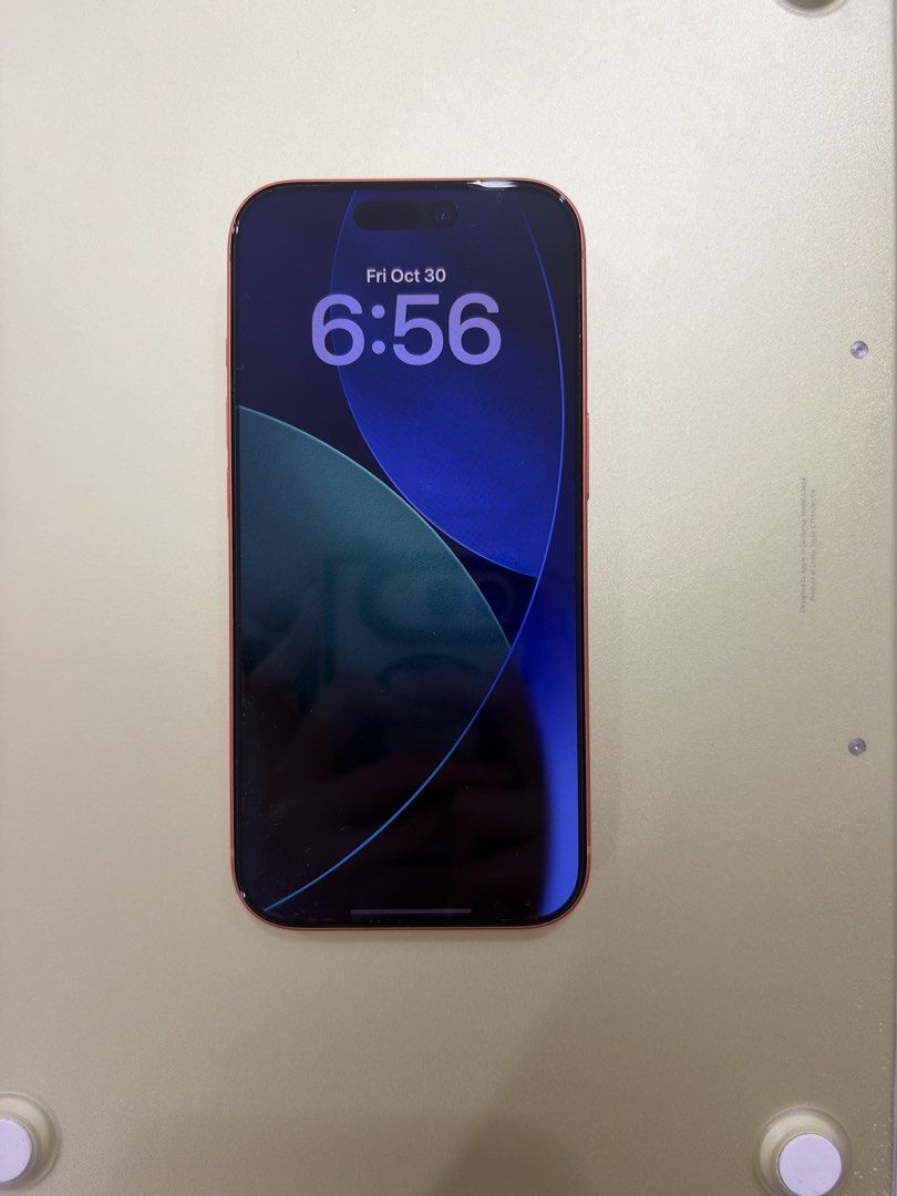 iPhone 17 pro (Category: iPhone 17 Series) located in Quezon City. Submitted by rachellec (Listing ID 1471285469, Image 1). Description: 93% battery health HK No issues .