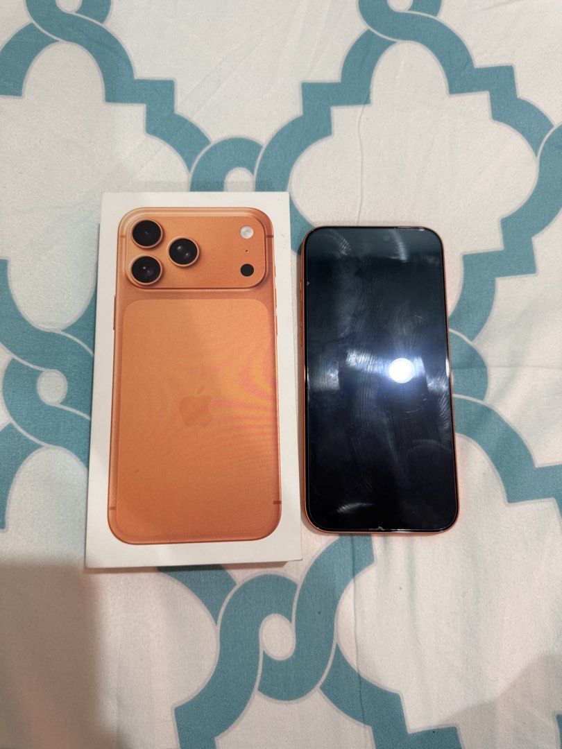iPhone 17 Pro Max 256gb (Category: iPhone 17 Series) located in Quezon City. Submitted by cookies_. (Listing ID 1471186687, Image 2). Description: iPhone 17 pro max 256gb - 92% battery health - with box & cord charger - meet up around QC or delivery.
