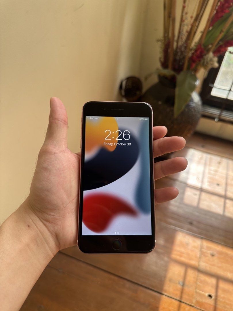 IPHONE 7 PLUS 128 GB NO ISSUES OPENLINE (Category: iPhone 7 Series) located in Manila. Submitted by gavinoo08 (Listing ID 1471182594, Image 2). Description: IPHONE 7 PLUS 128 GB NO ISSUES OPENLINE 3,990 PHP NALANG - 100% battery health - openline, any sim pwede - fingerprint working - all working ready to use , no issues - with charging cord Mandaluyong Loc Megamall or Shangrila MRT/LRT.