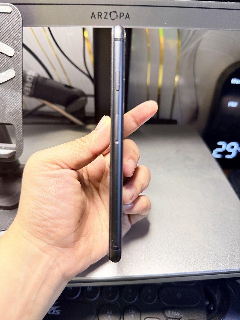 Iphone 8 64gb Black (Category: iPhone 8 Series) located in Manila. Submitted by sunyam18 (Listing ID 1471212679, Image 2). Description: FOR SALE IPHONE 8 64gb 100Battery Health Ios 16 Fingerprint Working Truetone Working Any sim / No sim restriction Unli reset Malinaw both camera Makinis With tempered glass installed Price is slightly negotiable RFS: Needs funds.