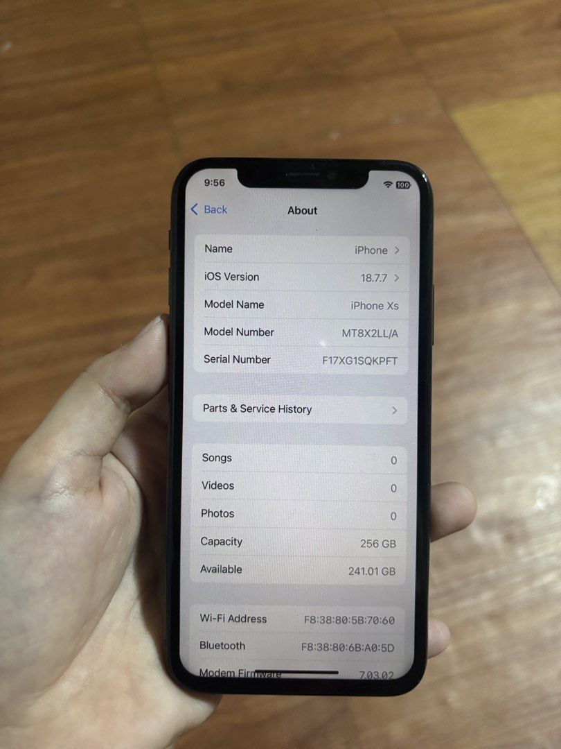 iPhone XS - 256GB (Category: iPhone X Series) located in Imus. Submitted by k.stuff (Listing ID 1471258938, Image 3). Description: iPhone XS - 256 gb -Nego -No scratches and makinis pa. -Issue lang is medj shaky na yung back cam and no face ID. -Battery was replaced. .