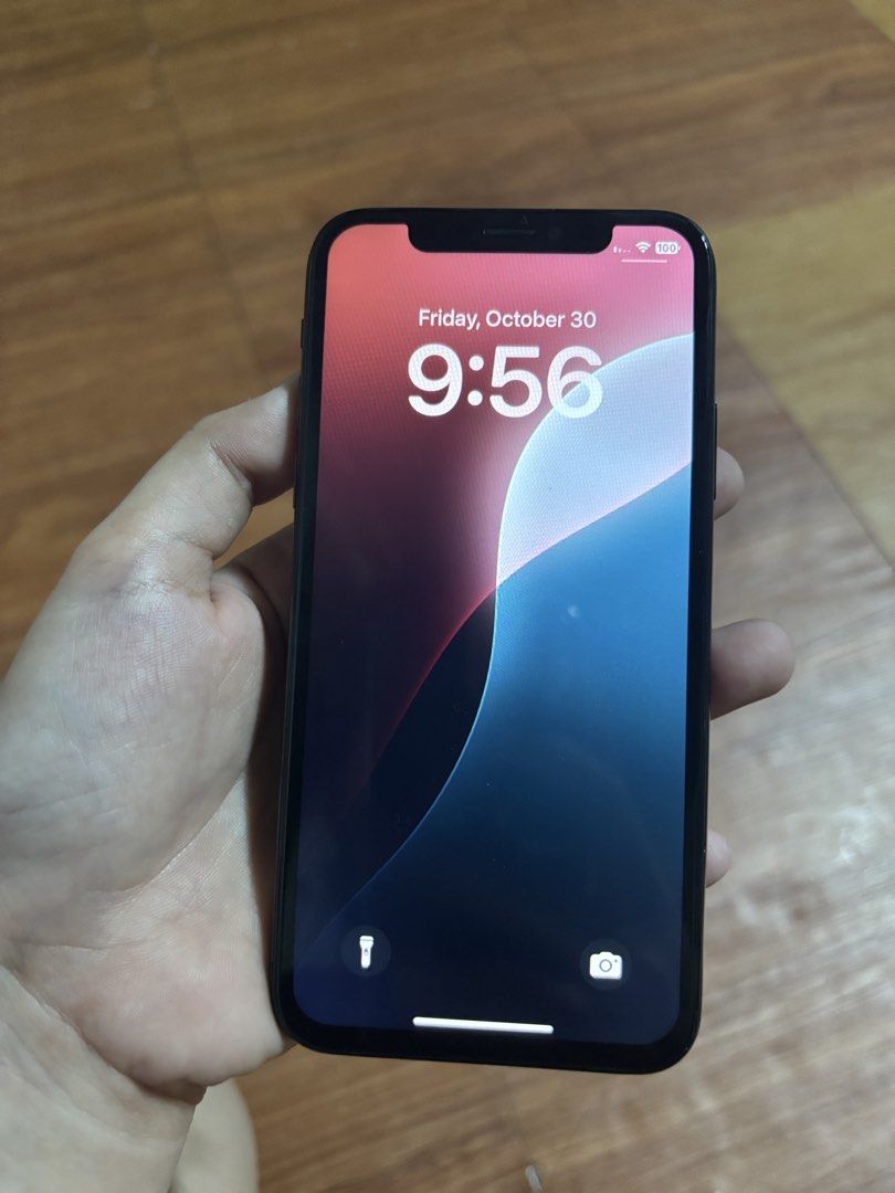 iPhone XS - 256GB (Category: iPhone X Series) located in Imus. Submitted by k.stuff (Listing ID 1471258938, Image 1). Description: iPhone XS - 256 gb -Nego -No scratches and makinis pa. -Issue lang is medj shaky na yung back cam and no face ID. -Battery was replaced. .