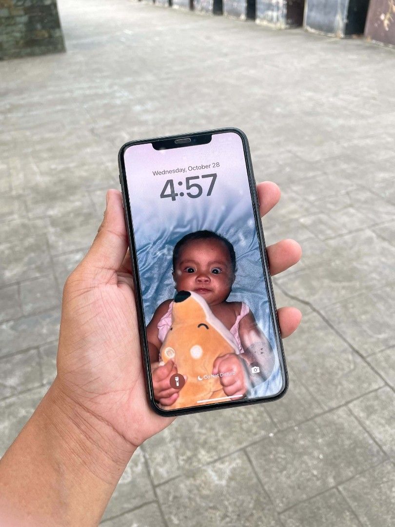 iphone xsmax (Category: iPhone X Series) located in San Jose del Monte. Submitted by ryangadjets_5426a4 (Listing ID 1471226812, Image 2). Description: IPHONE XSMAX BLACK 256GB ALL WORKING NO ISSUE NO HISTORY OF REPAIR FACTORY RESET FACTORY UNLOCK..