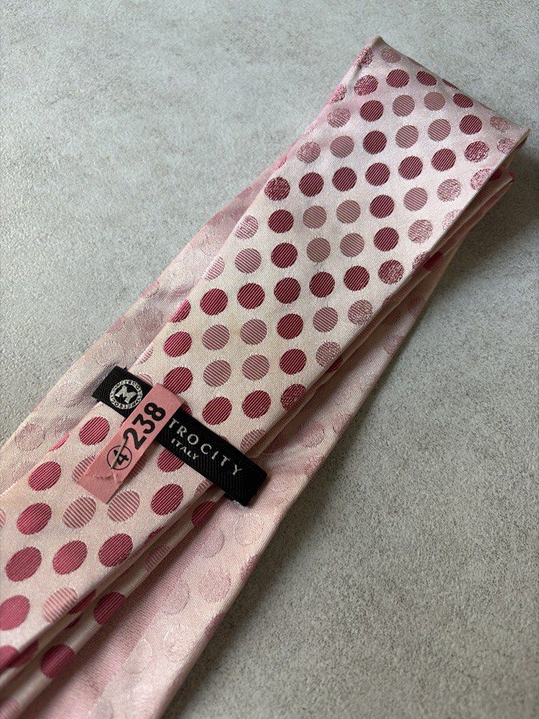 Italian Pink Polka Dots Necktie (Category: Ties) located in Pasig City. Submitted by chamoisee (Listing ID 1471296647, Image 3). Description: with minor stain.