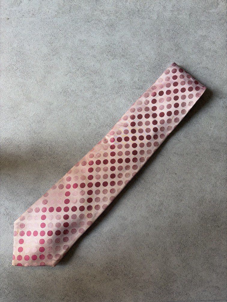 Italian Pink Polka Dots Necktie (Category: Ties) located in Pasig City. Submitted by chamoisee (Listing ID 1471296647, Image 1). Description: with minor stain.