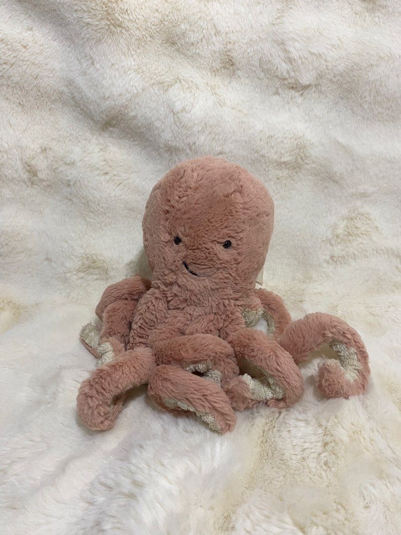 Jellycat Odell Octopus plush (Category: Plushies & Soft Toys) located in Kalibo. Submitted by ollie_stuffshop (Listing ID 1471280408, Image 1). Description: 22cm x 16cm Before you send your inquiries: ❗️Last Price is already posted ❗️Manage your expectations, WYSIWYG ❗️May need washing ❗️Dropoff is every Wednesday & Sunday.