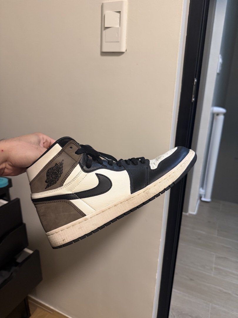 Jordan 1 High Mocha (Category: Sneakers) located in Las Pinas. Submitted by stealclothingsph (Listing ID 1471280319, Image 1). Description: Size 10.5 Pair only 2k only Muntinlupa.